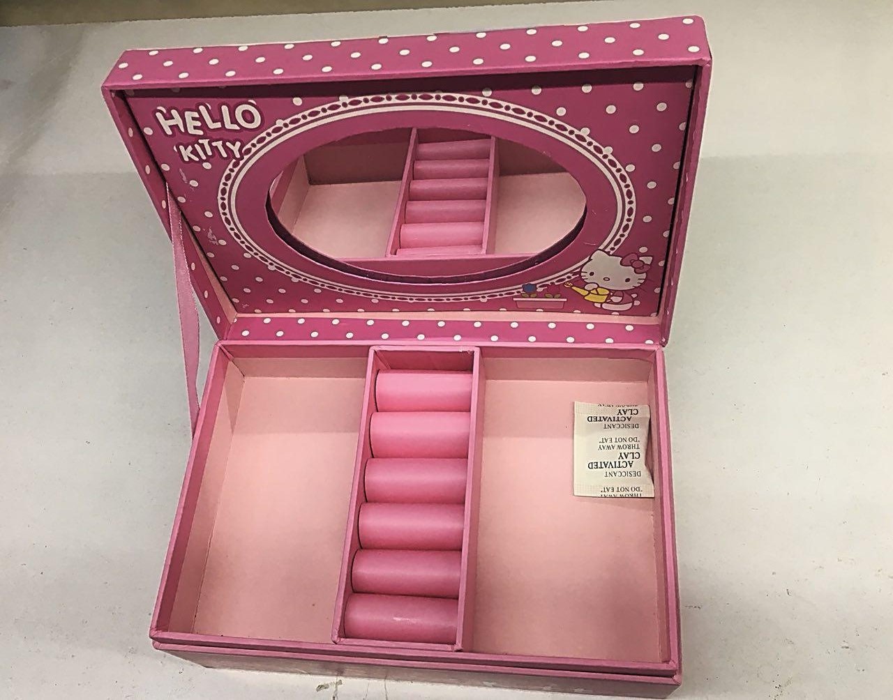 جعبه موزیکال لوازم آرایشی هلو کیتی Hello Kitty