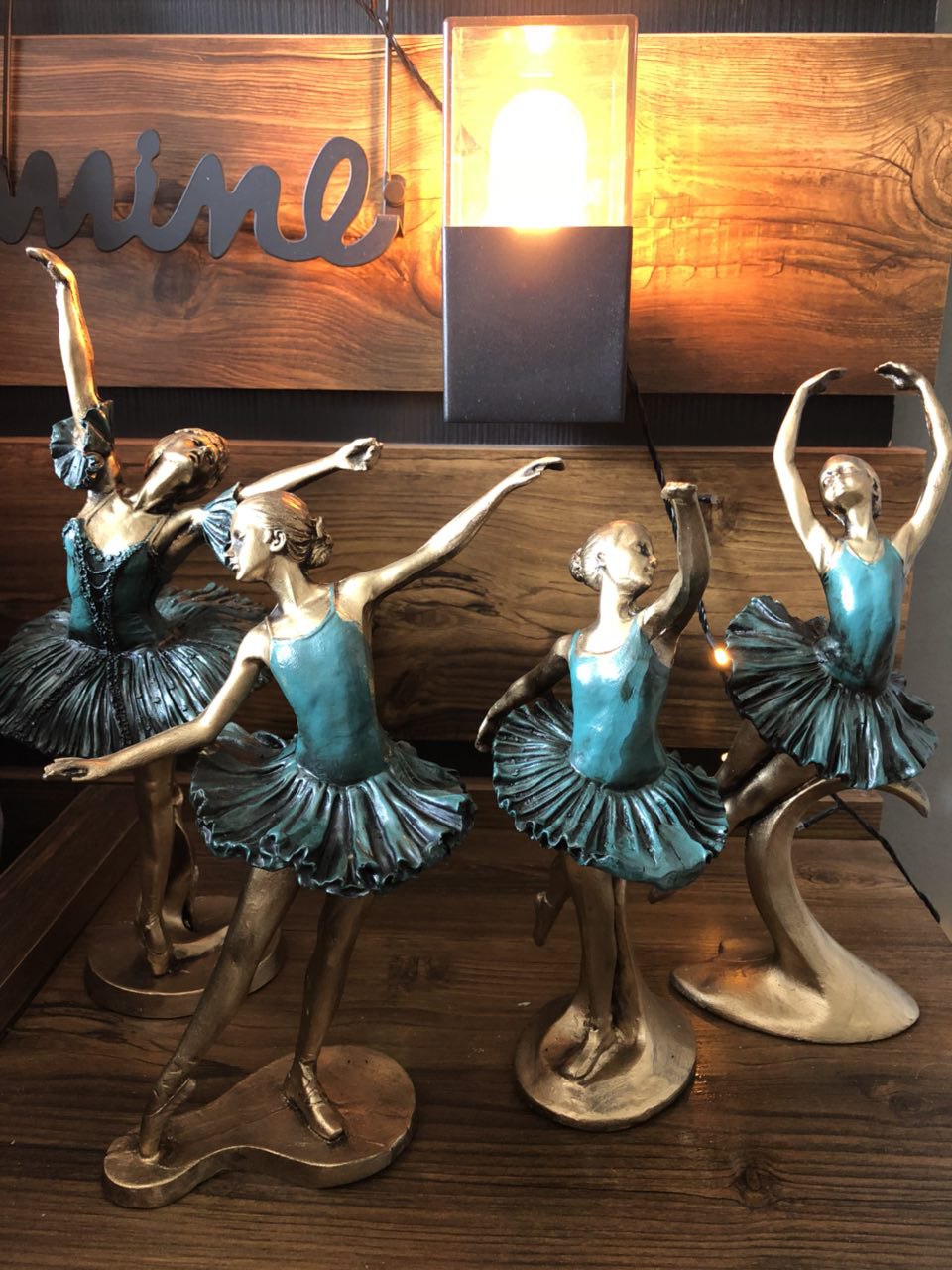 خرید پستی  مجسمه های 4 تایی رقص باله